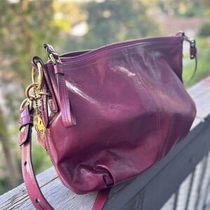 COACH Mia Raspberry Patent Leather Hobo Crossbody Purse Handbag D1076-15728